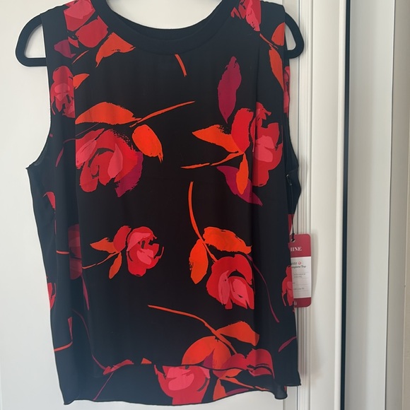 NWT CAbi New Complete Top Size Small - Picture 9 of 9